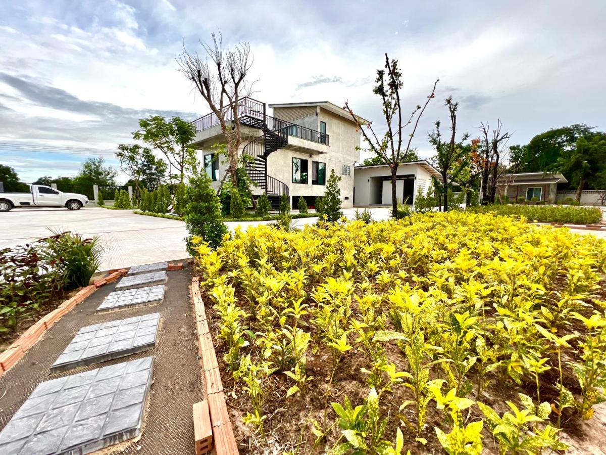 Farm View Resort @Uthai Thani ฟาร์มวิว รีสอร์ท อุทัยธานี Nong Khayang Ngoại thất bức ảnh