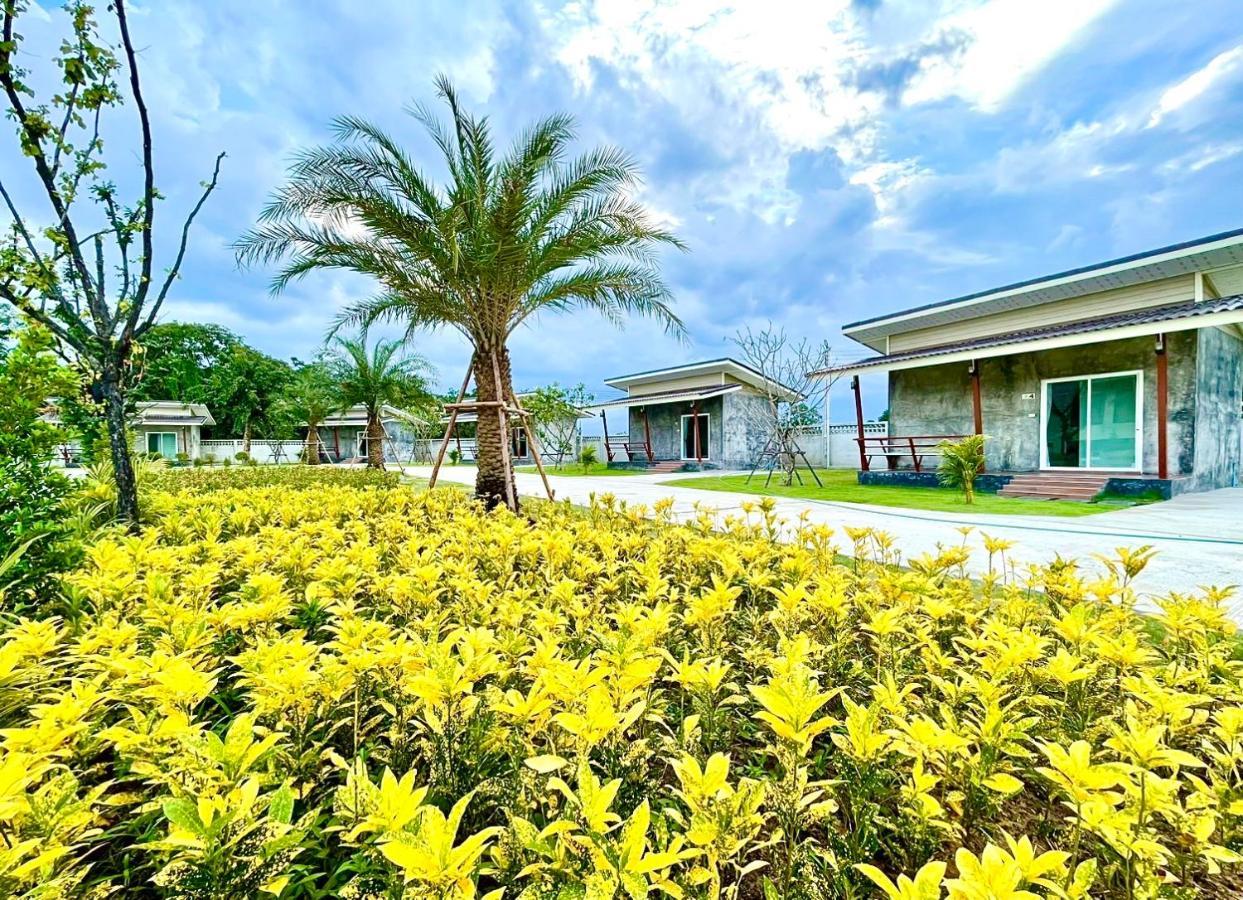 Farm View Resort @Uthai Thani ฟาร์มวิว รีสอร์ท อุทัยธานี Nong Khayang Ngoại thất bức ảnh
