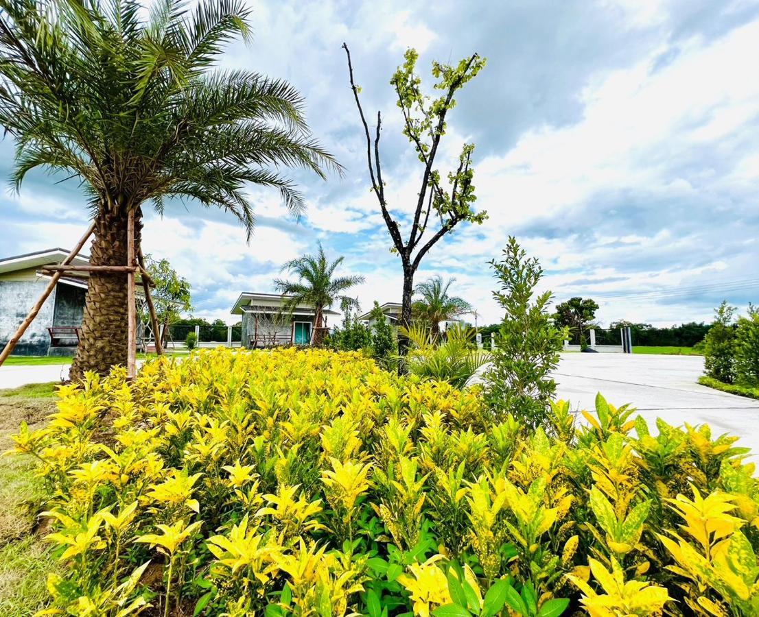 Farm View Resort @Uthai Thani ฟาร์มวิว รีสอร์ท อุทัยธานี Nong Khayang Ngoại thất bức ảnh